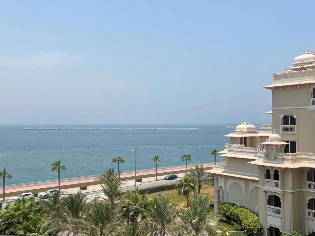 Royal Club By Rvhr, Grandeur Residence Crescent Palm Jumeirah 두바이 외부 사진