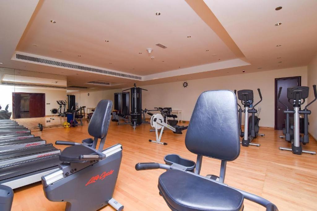 Royal Club By Rvhr, Grandeur Residence Crescent Palm Jumeirah 두바이 외부 사진