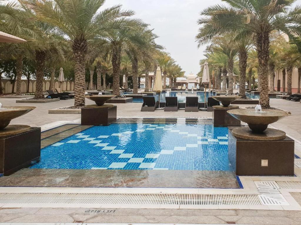 Royal Club By Rvhr, Grandeur Residence Crescent Palm Jumeirah 두바이 외부 사진
