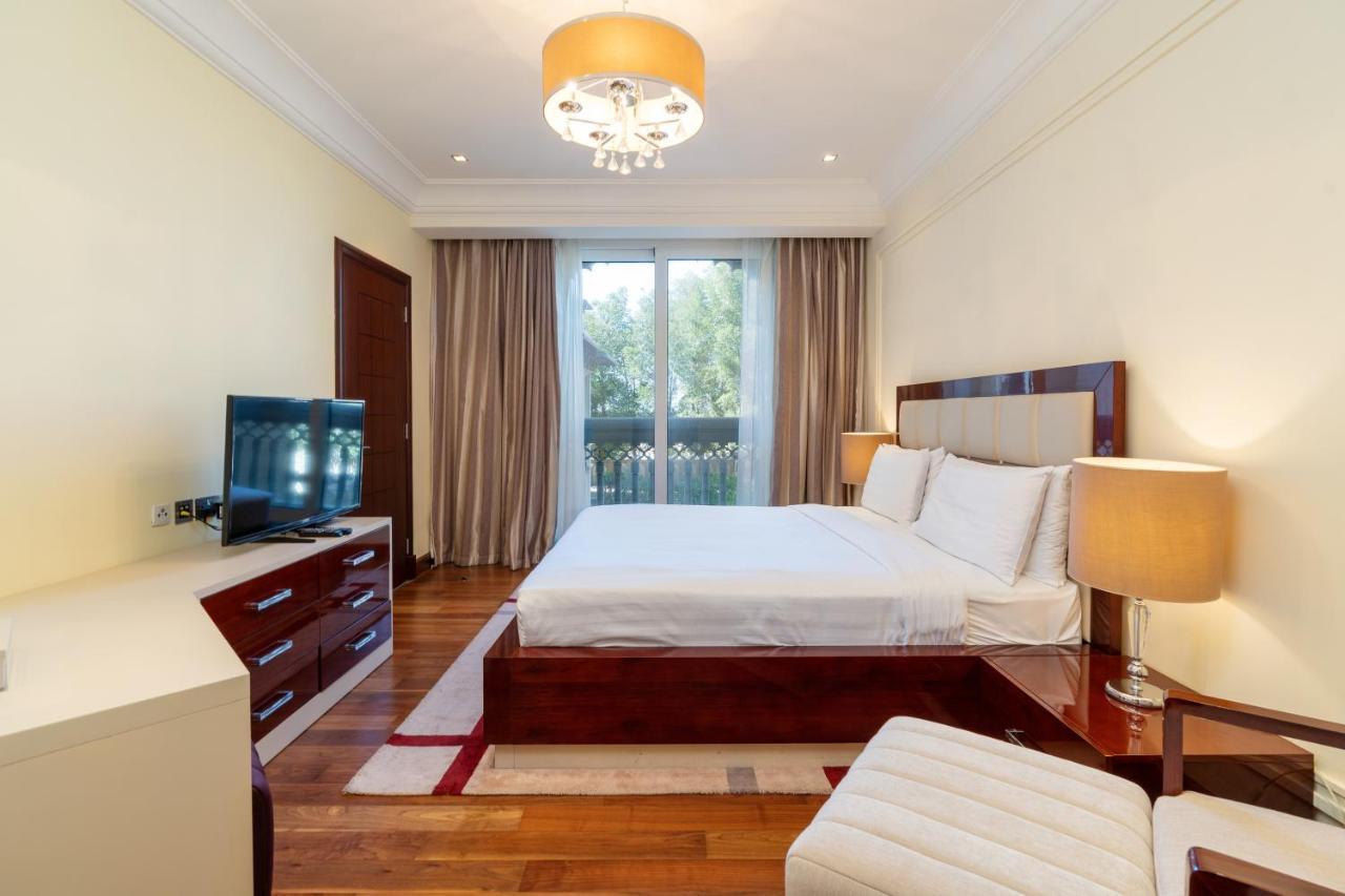 Royal Club By Rvhr, Grandeur Residence Crescent Palm Jumeirah 두바이 외부 사진