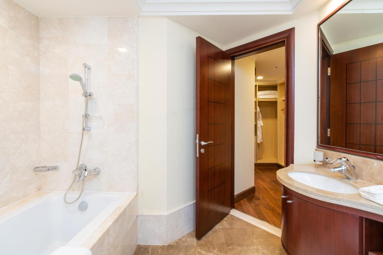 Royal Club By Rvhr, Grandeur Residence Crescent Palm Jumeirah 두바이 외부 사진